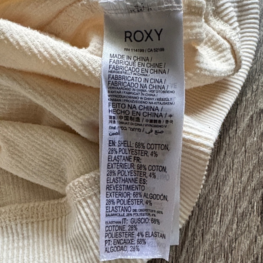 Roxy Two-Piece Lounge Set - image 8